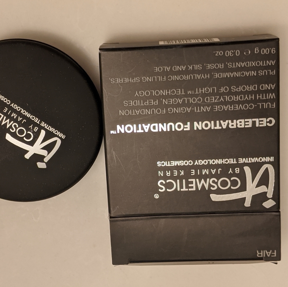 It cosmetics foundation FAIR